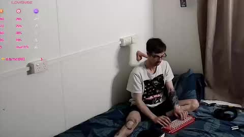 Snapshot of rubitricky chatting on 10-17-25, 11:46 RubitRicky online show from 10-17-25, 11:46