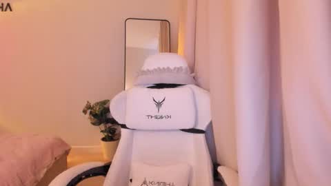 ruby      online show from 03-21-26, 04:06