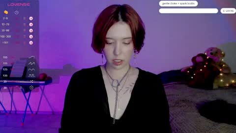 Snapshot of ruby_flame chatting on 10-21-25, 06:58 Ruby Flame online show from 10-21-25, 06:58