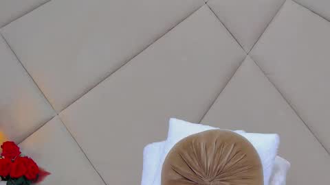 Snapshot of rubyluxee chatting on 02-12-25, 12:22 Ruby Luxe online show from 02-12-25, 12:22