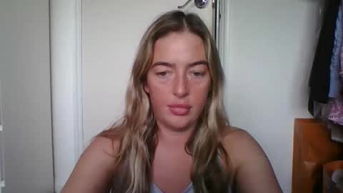 Snapshot of rubyredxxxoxxx chatting on 12-16-25, 09:03 rubyredxxxoxxx online show from 12-16-25, 09:03