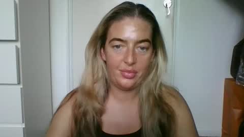 Snapshot of rubyredxxxoxxx chatting on 02-20-26, 03:01 rubyredxxxoxxx online show from 02-20-26, 03:01