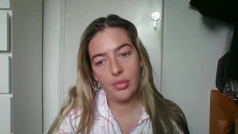 Snapshot of rubyredxxxoxxx chatting on 03-13-26, 08:43 rubyredxxxoxxx online show from 03-13-26, 08:43