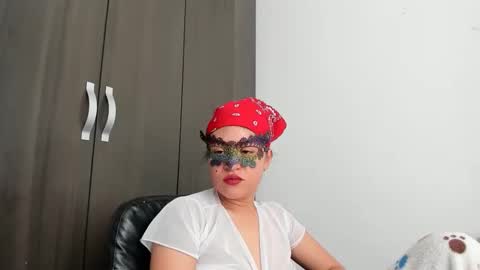 Snapshot of rubysexybell chatting on 04-22-26, 06:09 rubysexybell online show from 04-22-26, 06:09