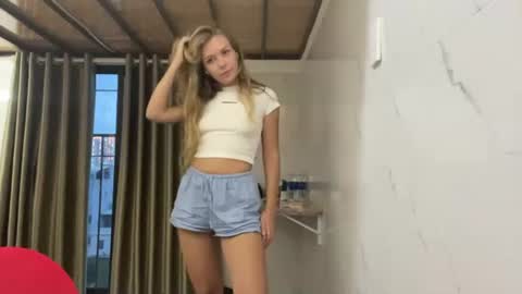 KaY online show from 07-04-26, 11:27