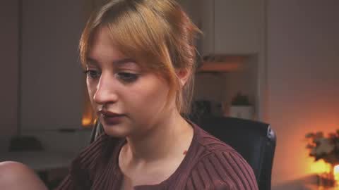 Mila online show from 04-10-26, 05:28