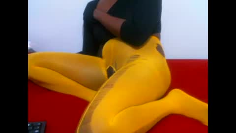 Snapshot of rukaia chatting on 03-12-25, 12:10 sasha online show from 03-12-25, 12:10