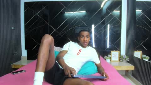 Runnix  online show from 09-24-25, 09:29