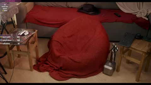 Snapshot of rusbigpaul chatting on 01-28-25, 07:00 Paul online show from 01-28-25, 07:00