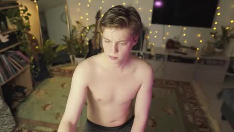 rusbradpitt online show from 03-03-26, 04:13