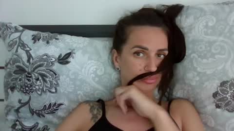 Snapshot of rush_babe chatting on 06-22-26, 01:30 rush_babe online show from 06-22-26, 01:30