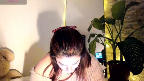 Lorenn online show from 12-18-24, 10:57