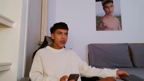  R U S S E L L  online show from 03-24-26, 10:26