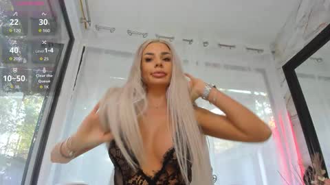 Snapshot of russian_ava chatting on 09-15-25, 06:46 Ava online show from 09-15-25, 06:46