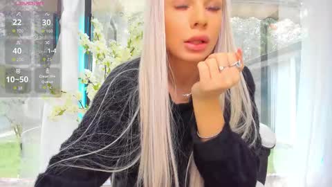 Snapshot of russian_ava chatting on 10-03-25, 09:17 Ava online show from 10-03-25, 09:17