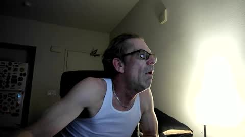 Snapshot of rusty3377 chatting on 06-17-26, 07:11 Ren online show from 06-17-26, 07:11