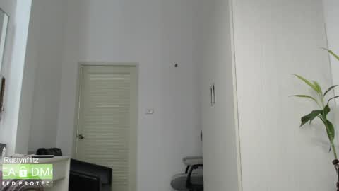 Snapshot of rustynf1tz chatting on 05-03-26, 03:23 MillionDollarGuy online show from 05-03-26, 03:23