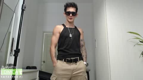 Snapshot of rustynf1tz chatting on 05-06-26, 04:52 MillionDollarGuy online show from 05-06-26, 04:52
