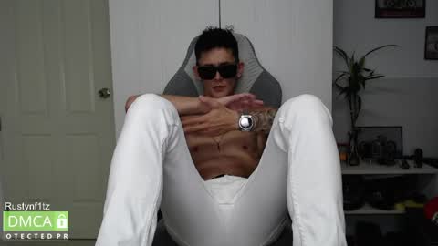 Snapshot of rustynf1tz chatting on 05-12-26, 04:59 MillionDollarGuy online show from 05-12-26, 04:59