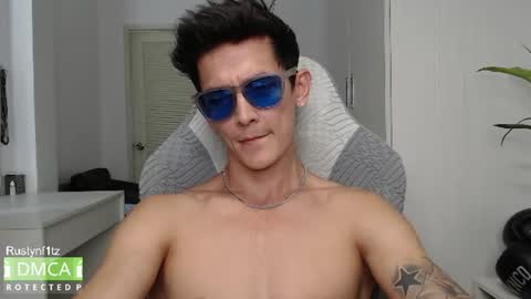 Snapshot of rustynf1tz chatting on 07-07-26, 07:23 MillionDollarGuy online show from 07-07-26, 07:23