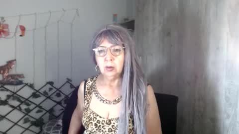 ruth_blue21 online show from 03-11-25, 05:16