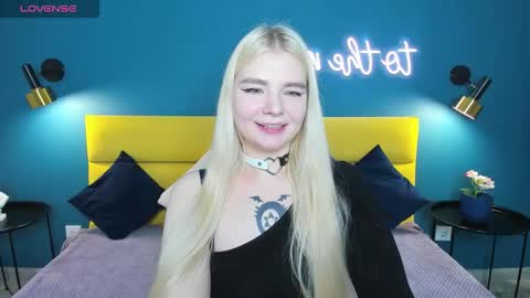 ruthbryant online show from 10-08-25, 01:14