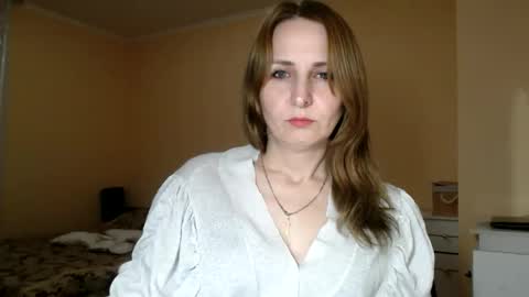 Snapshot of ruthpark chatting on 11-17-25, 06:03 Ruth online show from 11-17-25, 06:03