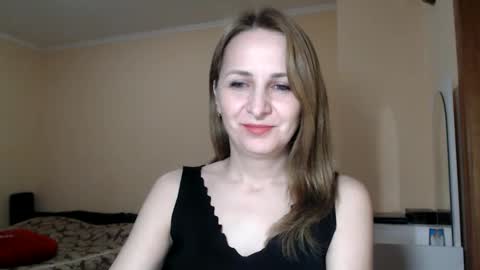 Snapshot of ruthpark chatting on 11-19-25, 04:51 Ruth online show from 11-19-25, 04:51