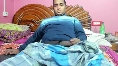 Snapshot of rwb17 chatting on 01-12-25, 07:21 rwb17 online show from 01-12-25, 07:21