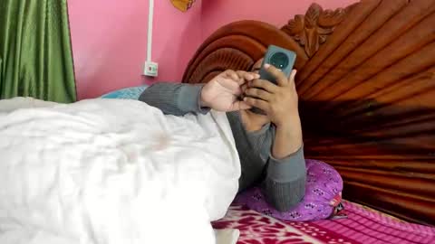 Snapshot of rwb17 chatting on 02-01-26, 03:43 rwb17 online show from 02-01-26, 03:43