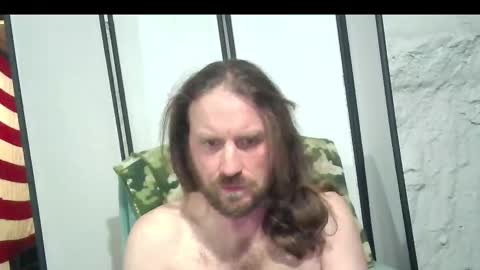 Snapshot of rwb1982 chatting on 12-17-25, 12:16 rwb1982 online show from 12-17-25, 12:16