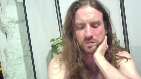 rwb1982 online show from 05-11-26, 10:40