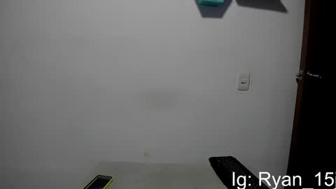 Snapshot of ryan15_ chatting on 06-05-26, 10:43 Ryan 15 online show from 06-05-26, 10:43