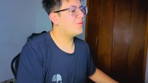 Snapshot of ryan_doretti chatting on 09-24-25, 10:29 Ryan online show from 09-24-25, 10:29