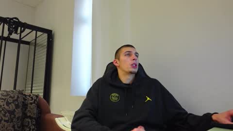 Snapshot of ryan_dozer chatting on 11-15-25, 07:27 RYAN DOZER online show from 11-15-25, 07:27