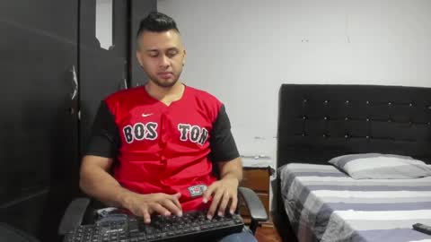 ryan_xc1 online show from 03-31-26, 02:02