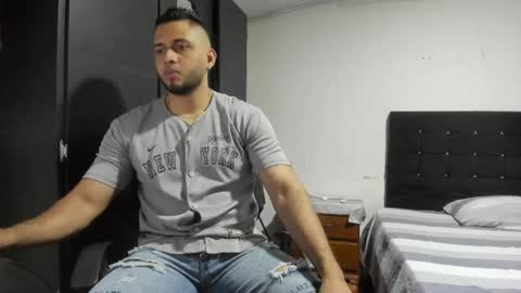ryan_xc1 online show from 05-25-26, 12:38
