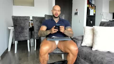 Snapshot of ryanjhonston chatting on 05-13-26, 11:51 Ryan online show from 05-13-26, 11:51