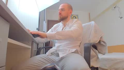 Ryanstone  online show from 03-21-26, 06:07