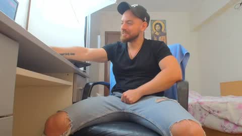 Ryanstone  online show from 07-25-26, 08:01