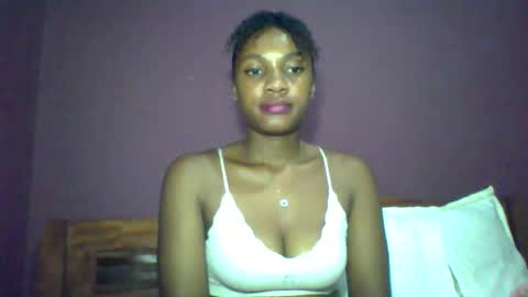 Snapshot of rycie chatting on 11-18-25, 02:54 Rycie online show from 11-18-25, 02:54