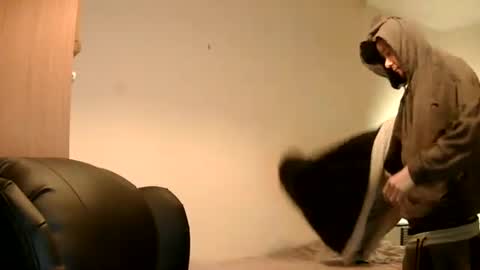 Snapshot of ryder93x chatting on 09-11-25, 12:05 Ryder93 online show from 09-11-25, 12:05