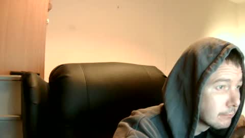 Snapshot of ryder93x chatting on 09-20-25, 02:40 Ryder93 online show from 09-20-25, 02:40