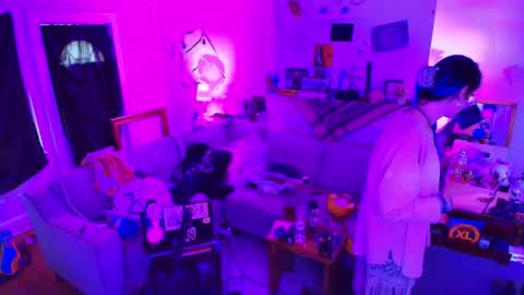 Ryn Michele online show from 10-29-25, 03:25