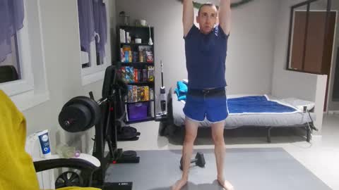 Snapshot of ryukukamifr chatting on 12-01-25, 06:02 Ryuk FR online show from 12-01-25, 06:02