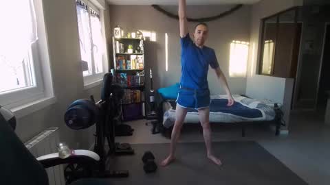 Snapshot of ryukukamifr chatting on 12-15-25, 08:07 Ryuk FR online show from 12-15-25, 08:07