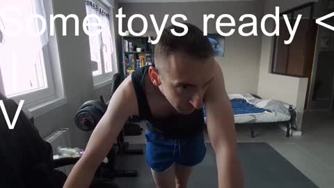 Snapshot of ryukukamifr chatting on 03-23-26, 08:18 Ryuk FR online show from 03-23-26, 08:18