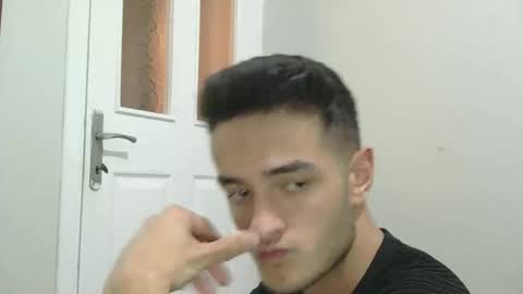 Snapshot of s2ici chatting on 11-15-25, 08:27 s2ici online show from 11-15-25, 08:27