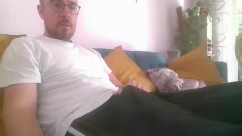 Snapshot of s_i_q chatting on 09-21-25, 08:49 s_i_q online show from 09-21-25, 08:49