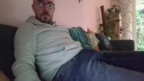 Snapshot of s_i_q chatting on 10-27-25, 08:07 s_i_q online show from 10-27-25, 08:07